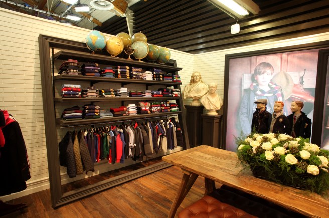   Hackett Junior Winter edition 2012 Courtesy to Puresang, Hackett